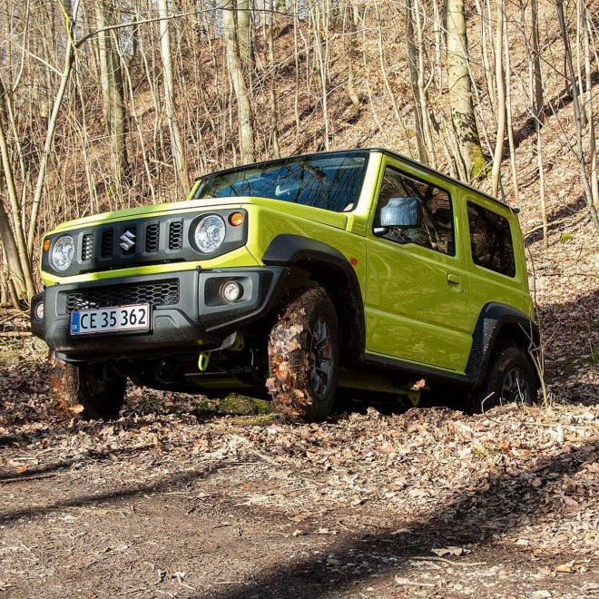 Suzuki Jimny  skov 5
