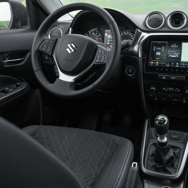 vitara interior ad photo 116